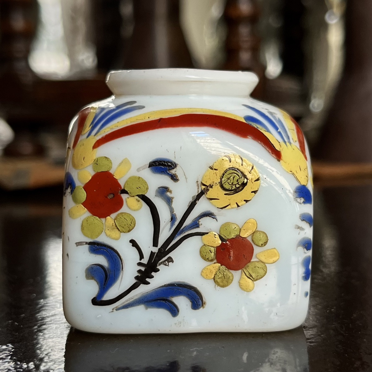 Encrier en verre opalin à décor émaillé XVIIIe Suisse Flühli - 18e siècle -photo-3