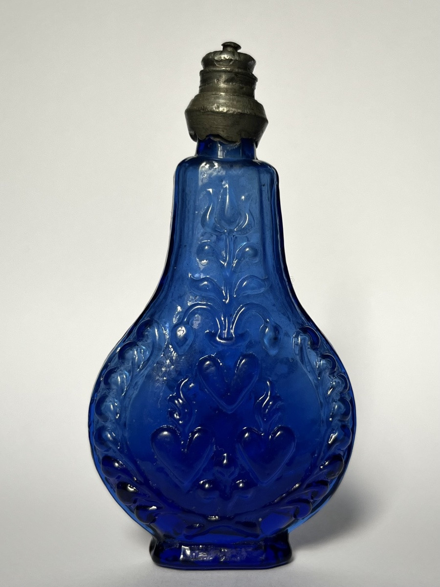 Bernard Perrot - Pocket Bottle In Cobalt Blue Glass Decorated With Fleur-de-lis, Late 17th And 18th Centuries-photo-2