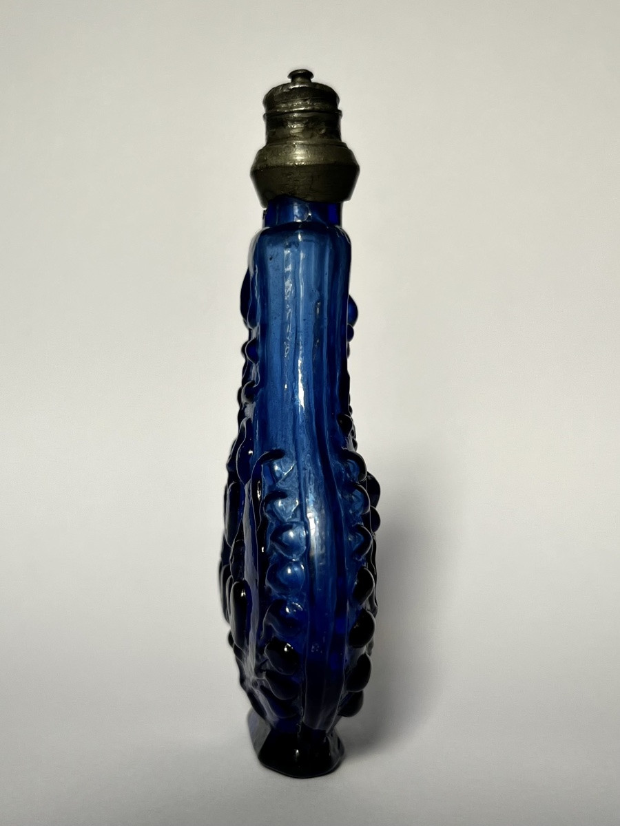 Bernard Perrot - Pocket Bottle In Cobalt Blue Glass Decorated With Fleur-de-lis, Late 17th And 18th Centuries-photo-4