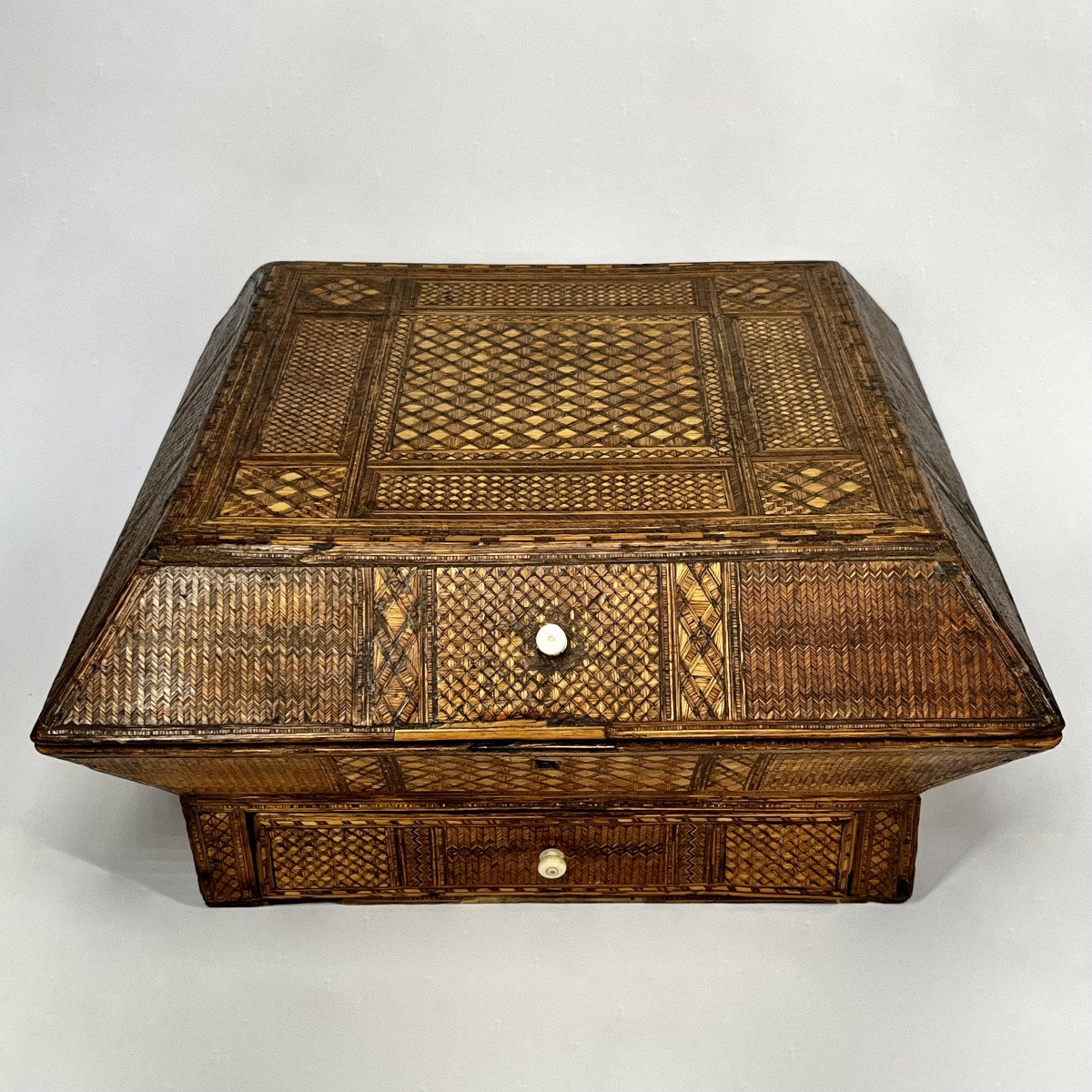 Important Straw Marquetry Sewing Box - 19th Century Folk Art Box-photo-2