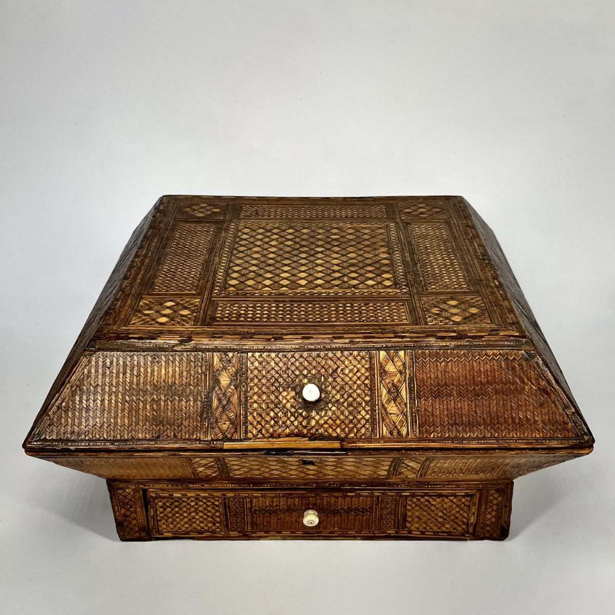 Important Straw Marquetry Sewing Box - 19th Century Folk Art Box-photo-3