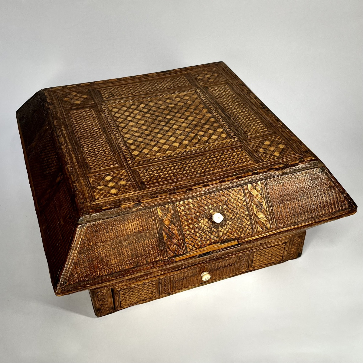 Important Straw Marquetry Sewing Box - 19th Century Folk Art Box