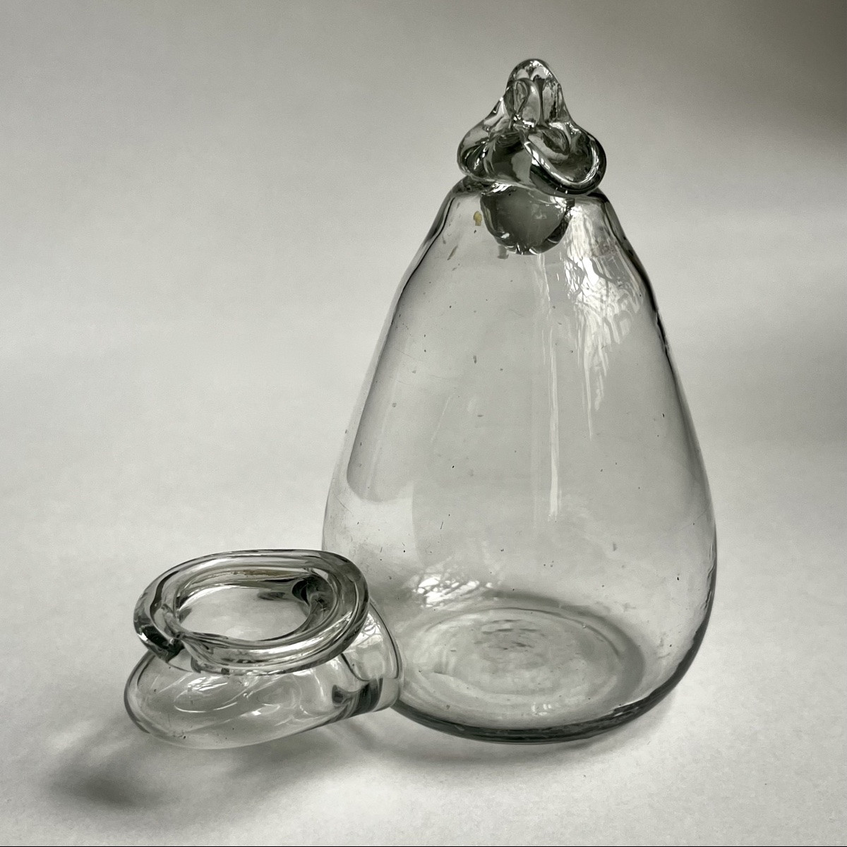 Abreuvoir à oiseaux piriforme en verre soufflé - Art populaire fin XVIIIe début XIXe siècle -photo-3