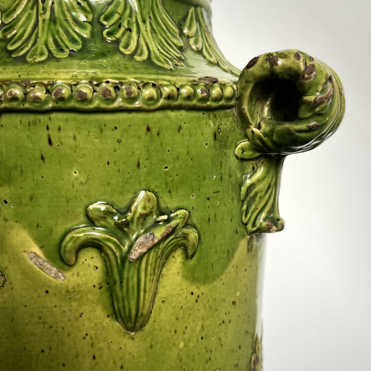 Fontaine murale en terre vernissée verte, Provence, fin du XVIIIᵉ siècle art populaire 18e-photo-5