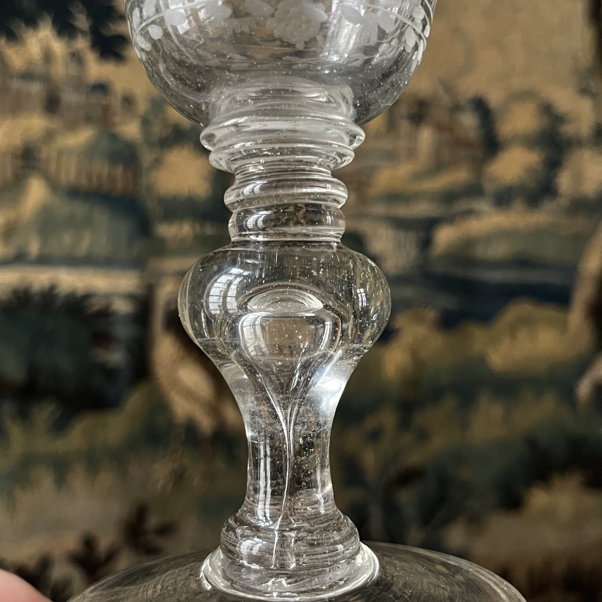 Verre soufflé et gravé du XVIIIe siècle à décor de fleurs et de raisins - Bohème Silésie 18e-photo-2
