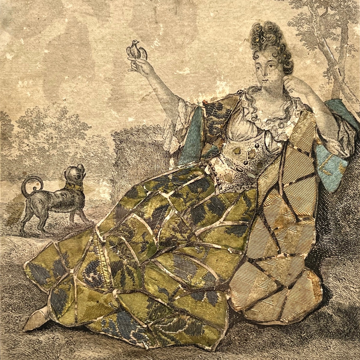 Gravure habillée XVIIIe - Dame de qualité prenant le frais sur le gazon, tissu ancien 18e -photo-2