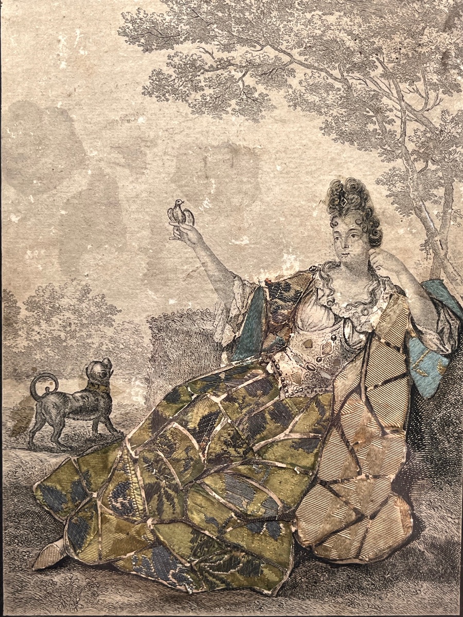 Gravure habillée XVIIIe - Dame de qualité prenant le frais sur le gazon, tissu ancien 18e -photo-4