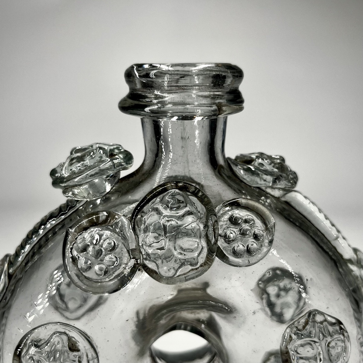 Gourde en verre du XVIIIe siècle à décor de mascarons, Normandie 18e siècle art populaire-photo-3