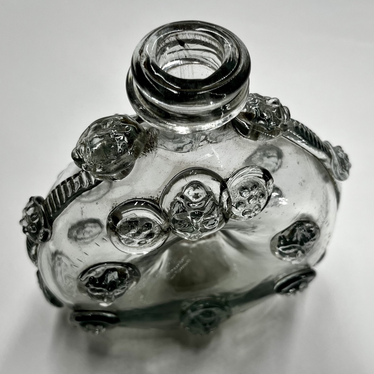 Gourde en verre du XVIIIe siècle à décor de mascarons, Normandie 18e siècle art populaire-photo-2