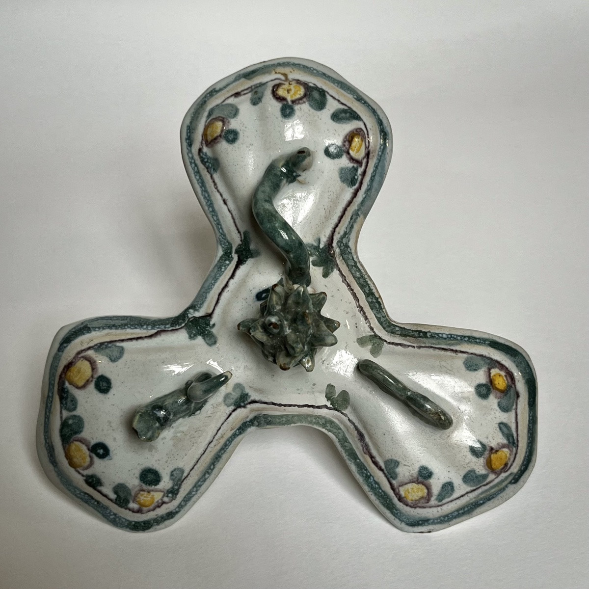 Boîte à épices tripode en faïence du XIXe siècle à décor d'animaux 19e-photo-3