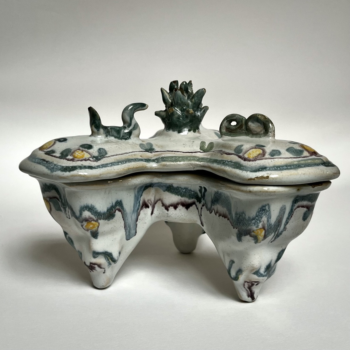 Boîte à épices tripode en faïence du XIXe siècle à décor d'animaux 19e-photo-4