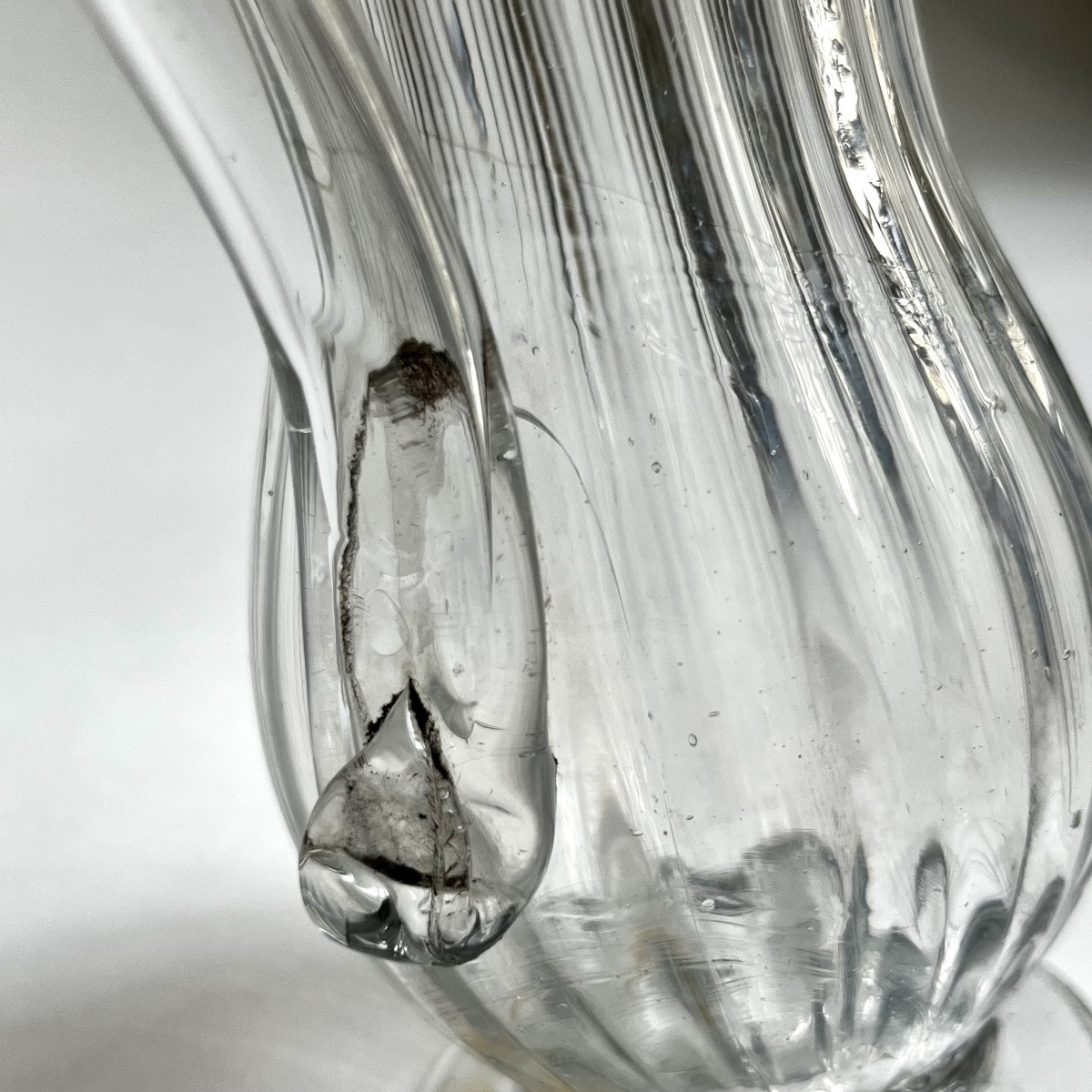 Pichet normand en verre soufflé à côtes XVIIIe siècle cruche Normandie, art populaire 18e-photo-3