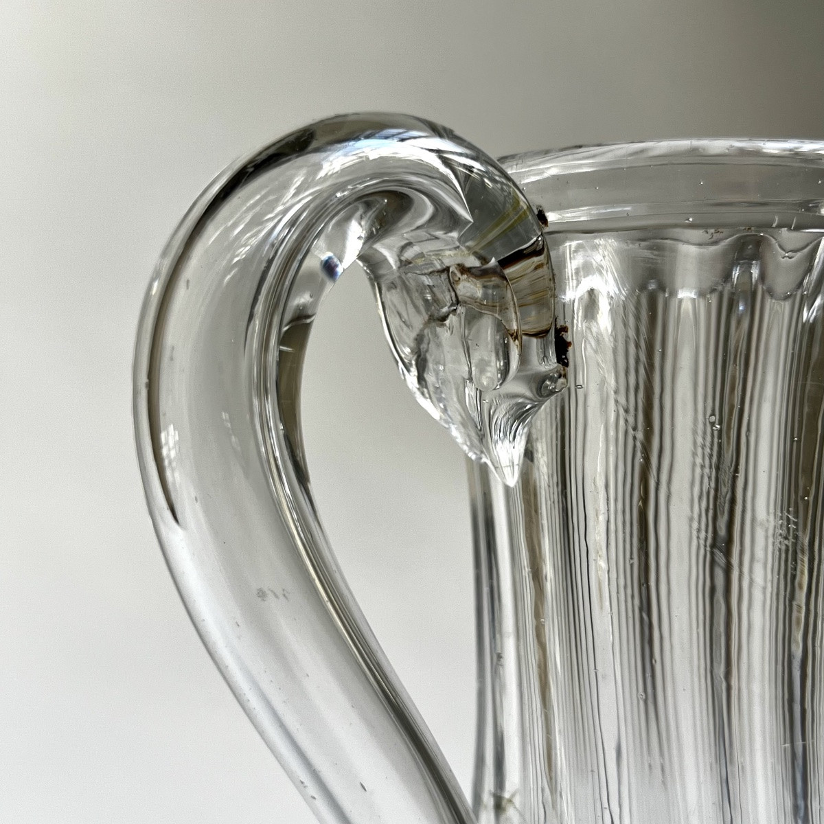 Pichet normand en verre soufflé à côtes XVIIIe siècle cruche Normandie, art populaire 18e-photo-6