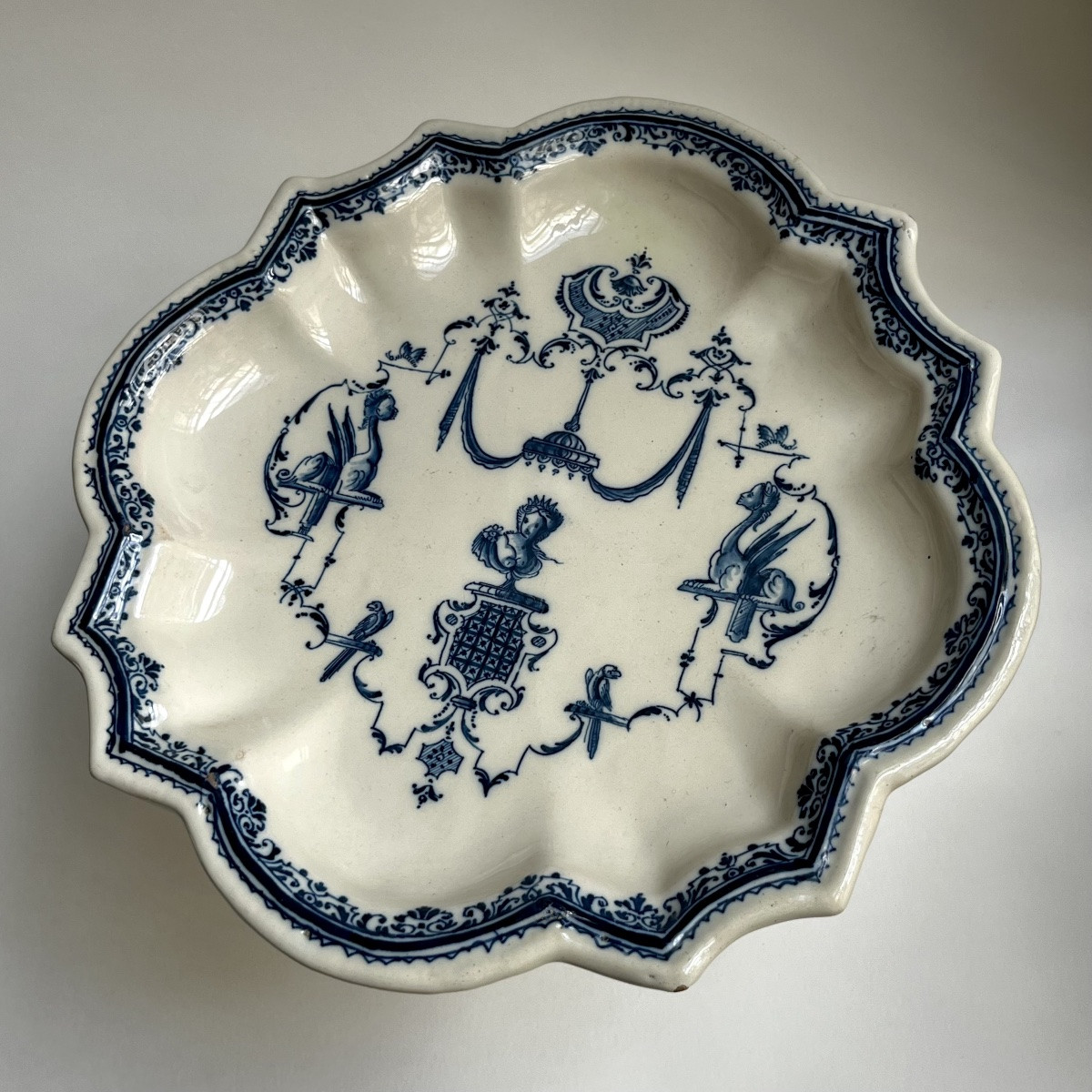 Earthenware Dish Or Sweetmeat Dish From Moustiers, 18th Century, Decorated In The Bérain Style.-photo-5