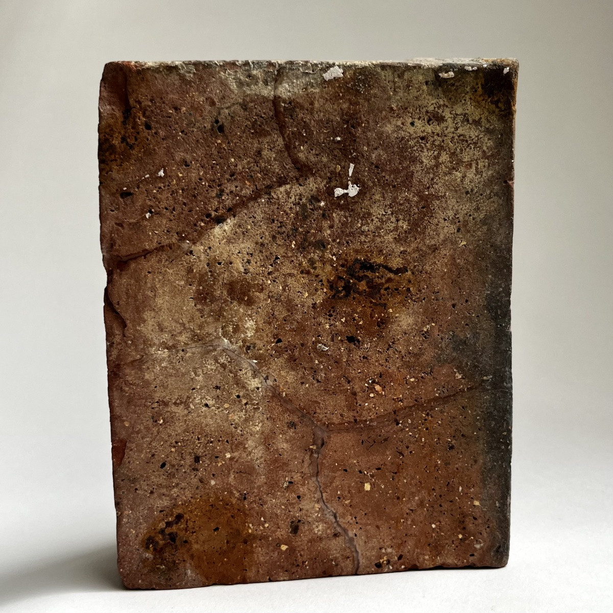 18th-century Terracotta Fireplace Brick Decorated With A Sun And Phoenix Motif - An 18th-century Curiosity -photo-3