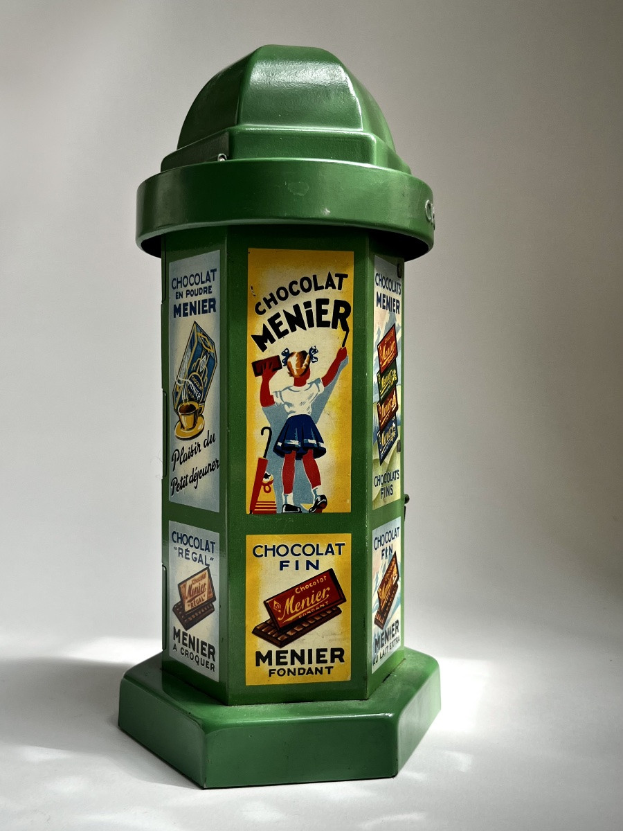 Menier Chocolate Kiosk In Lithographed Tin, Complete With Its Original Chocolate Bars-photo-1