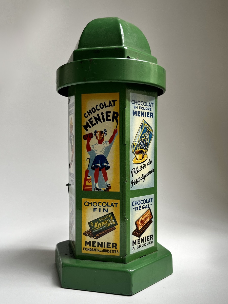 Menier Chocolate Kiosk In Lithographed Tin, Complete With Its Original Chocolate Bars-photo-2