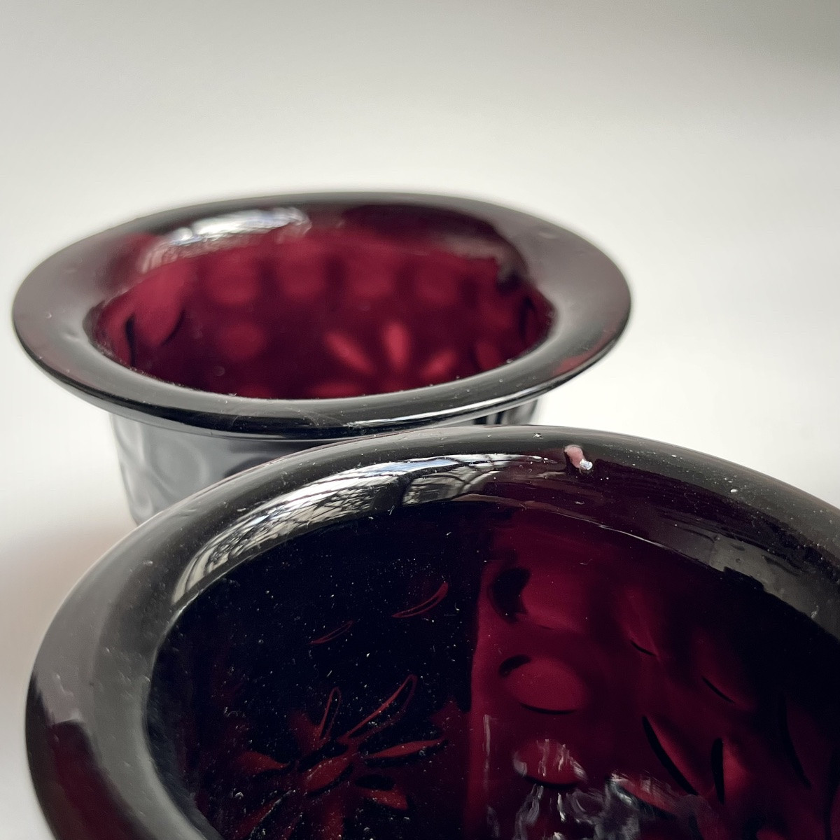 Trois lumignons en verre soufflé teinté manganèse fin XVIIIe - début XIXe siècle-photo-4