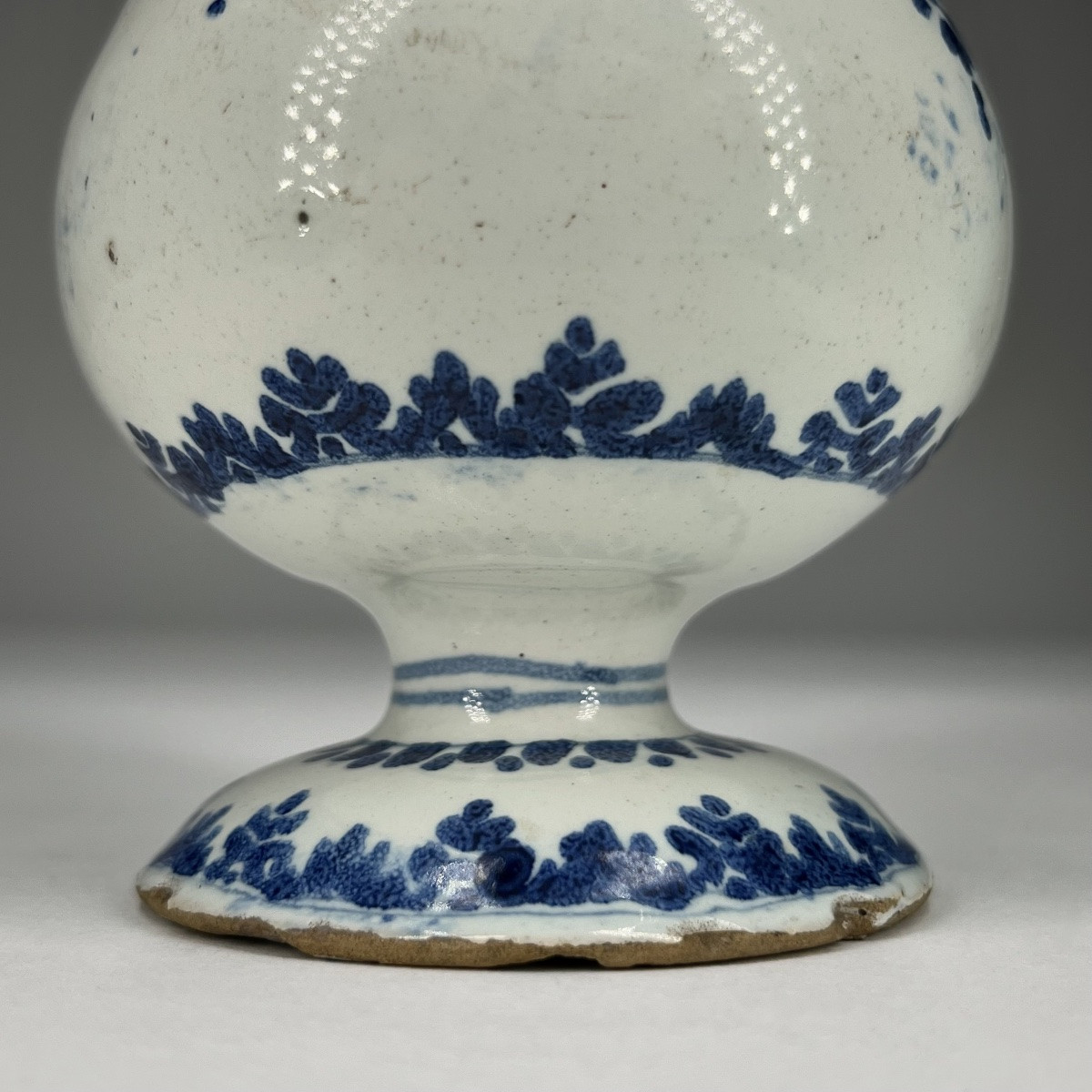 Bordeaux Earthenware Saupoudreuse, 18th Century - Saupoudroir Blanc Bleu 18th Century-photo-3