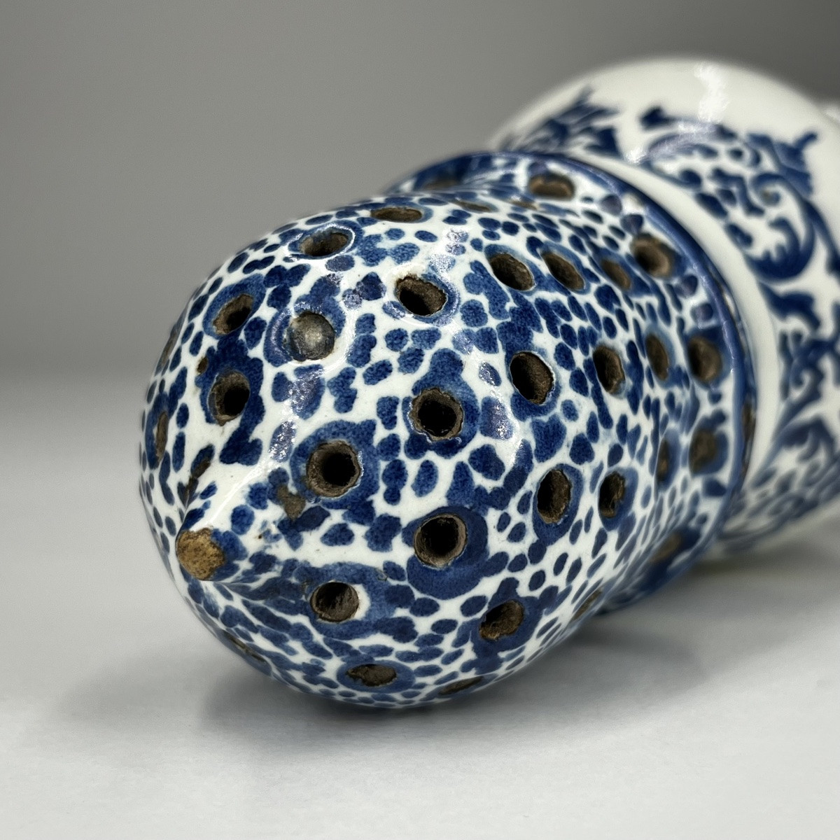Bordeaux Earthenware Saupoudreuse, 18th Century - Saupoudroir Blanc Bleu 18th Century-photo-4