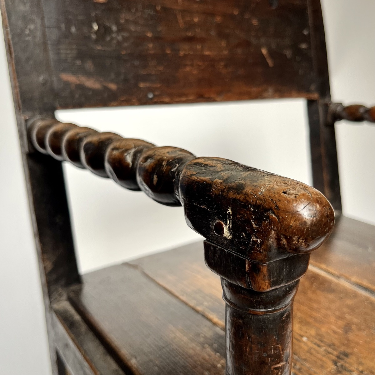 Louis XIII Period Small Armchair Or Chaise à Bras In Carved Wood 17th Century High Period-photo-2