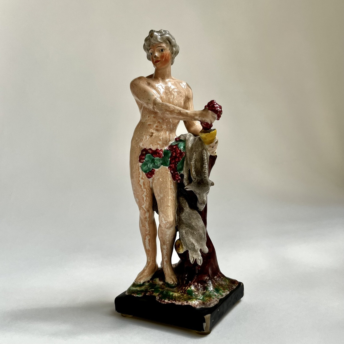 Allégorie de l'automne, statuette en faïence de Saint Clément fin XVIIIe - début XIXe siècle-photo-2