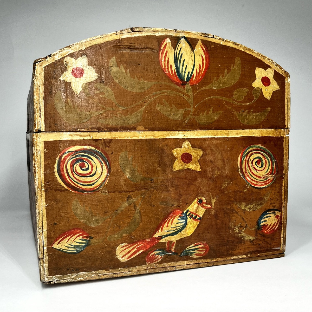 Norman Ochre Painted Wooden Wedding Trunk - Folk Art 19th Century Painted Trunk 19th Century-photo-1