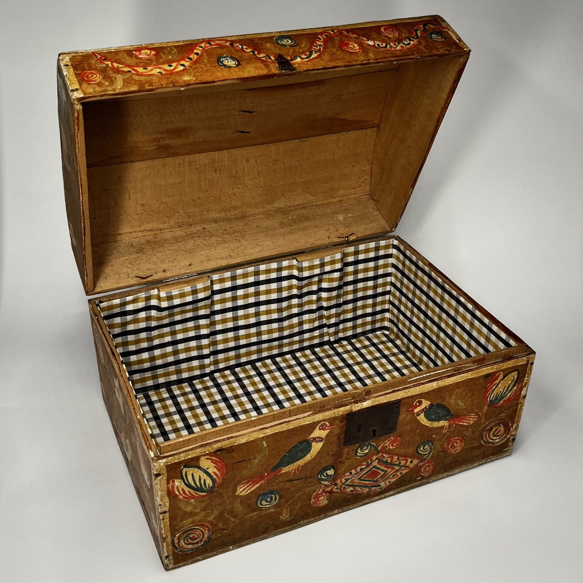 Norman Ochre Painted Wooden Wedding Trunk - Folk Art 19th Century Painted Trunk 19th Century-photo-8