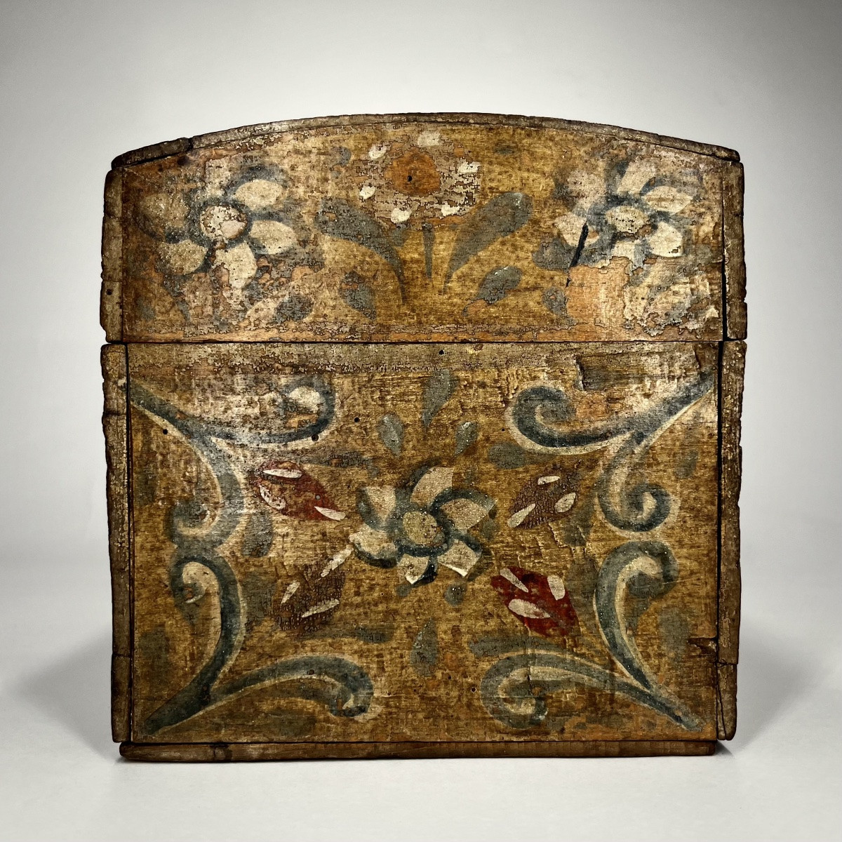 Small Norman Ochre Painted Wooden Wedding Trunk Folk Art 19th Century Painted Trunk 19th Century-photo-3