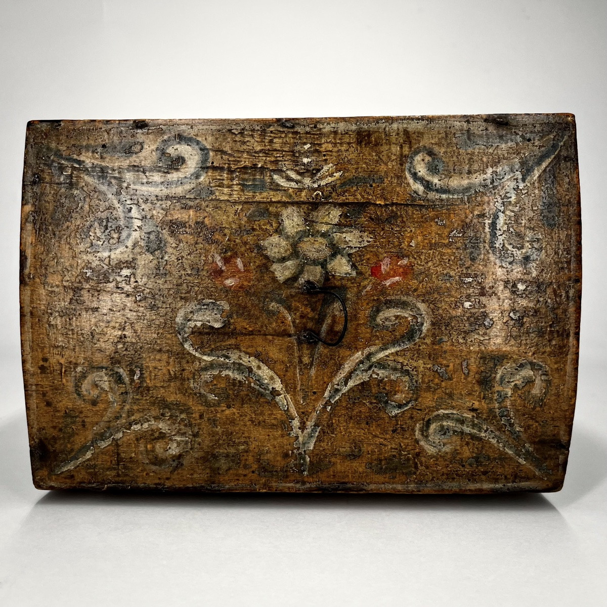 Small Norman Ochre Painted Wooden Wedding Trunk Folk Art 19th Century Painted Trunk 19th Century-photo-2