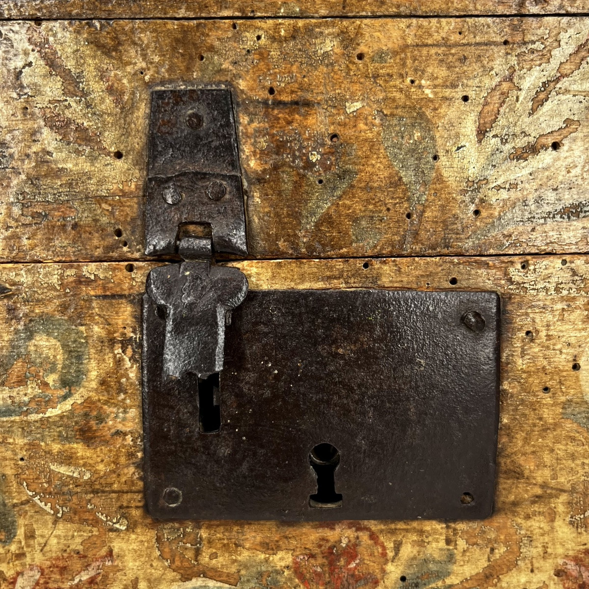 Small Norman Ochre Painted Wooden Wedding Trunk Folk Art 19th Century Painted Trunk 19th Century-photo-5