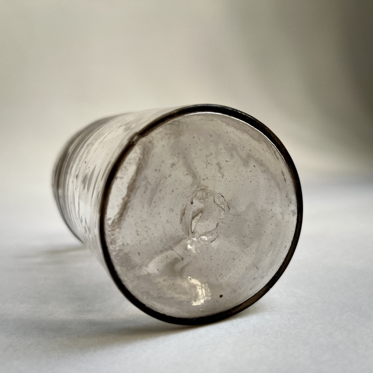 Petit bocal en verre soufflé XVIIIe siècle verre de fougère 18e -photo-4