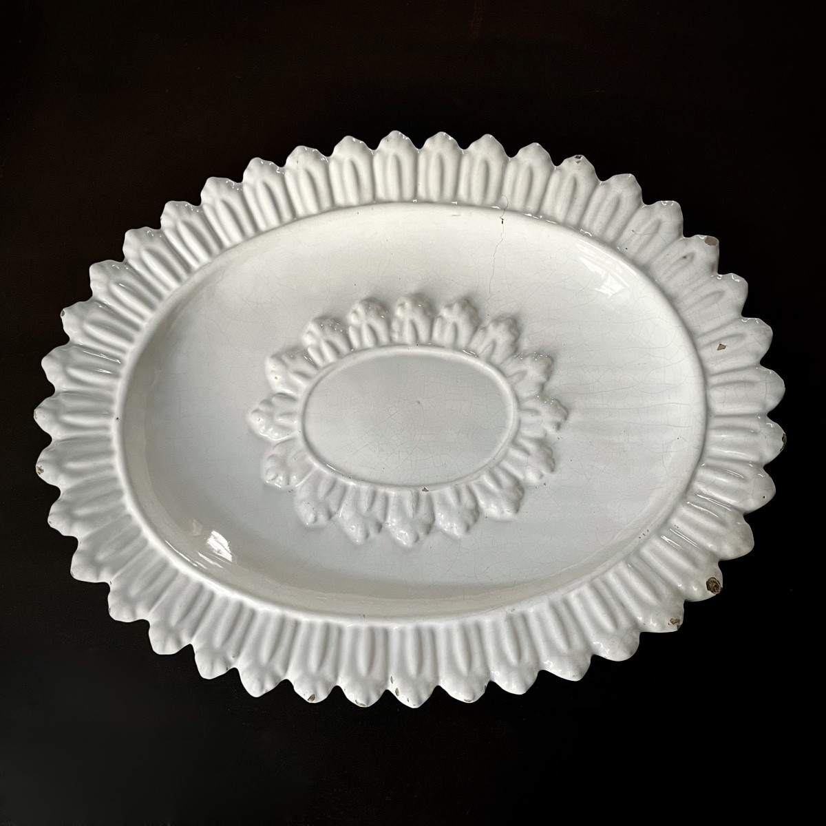 Large 17th Century White Earthenware Dish - Nevers Or Italy - High Period 17th Century-photo-2