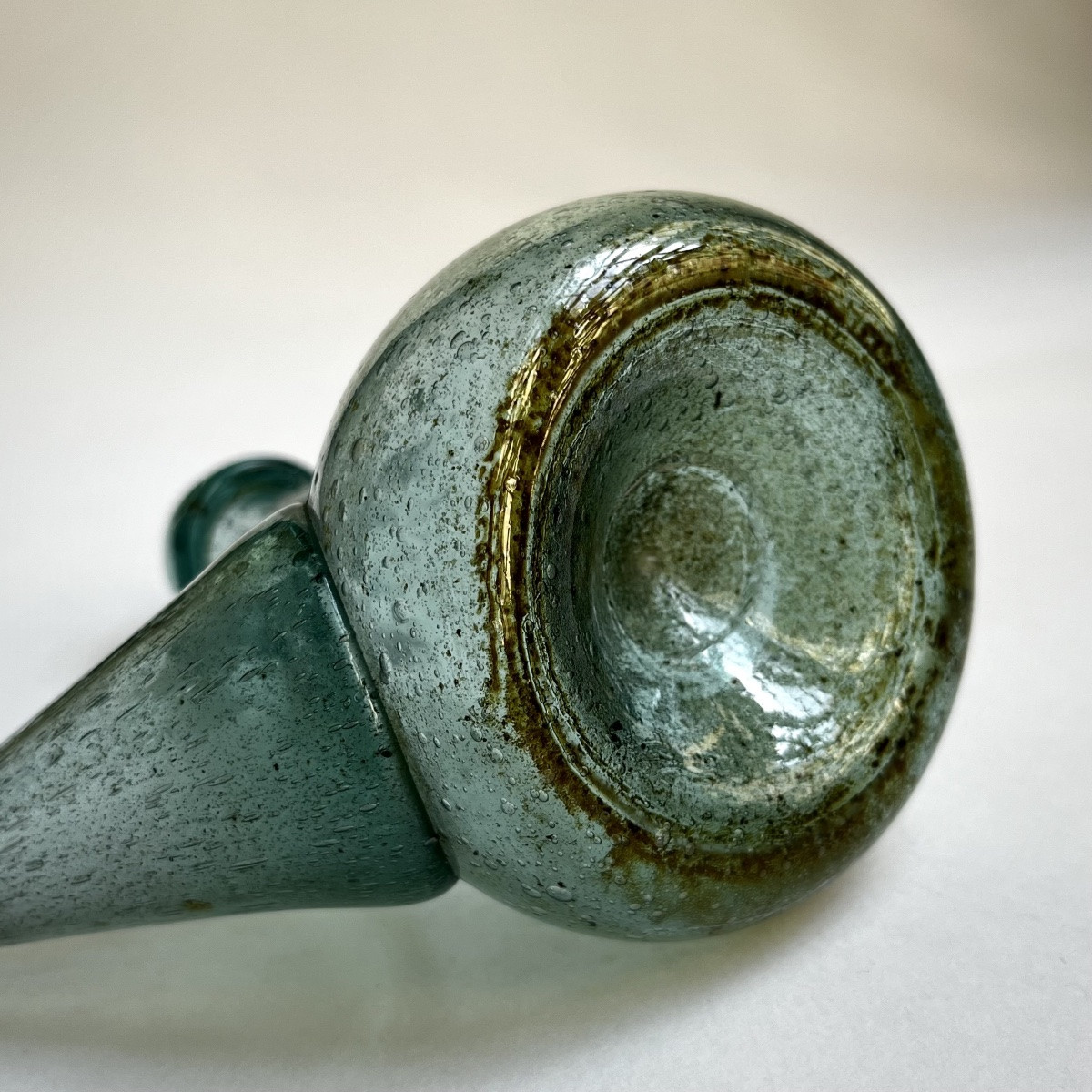 19th Century Green-tinted Blown Glass Porron - Southern France Or Spain-photo-3