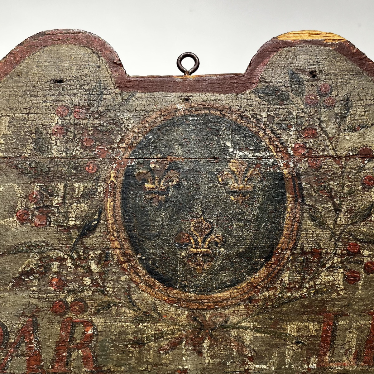 Enseigne de chapelier en bois peint du XVIIIe siècle - tabac fleurs de lys 18e art populaire-photo-4