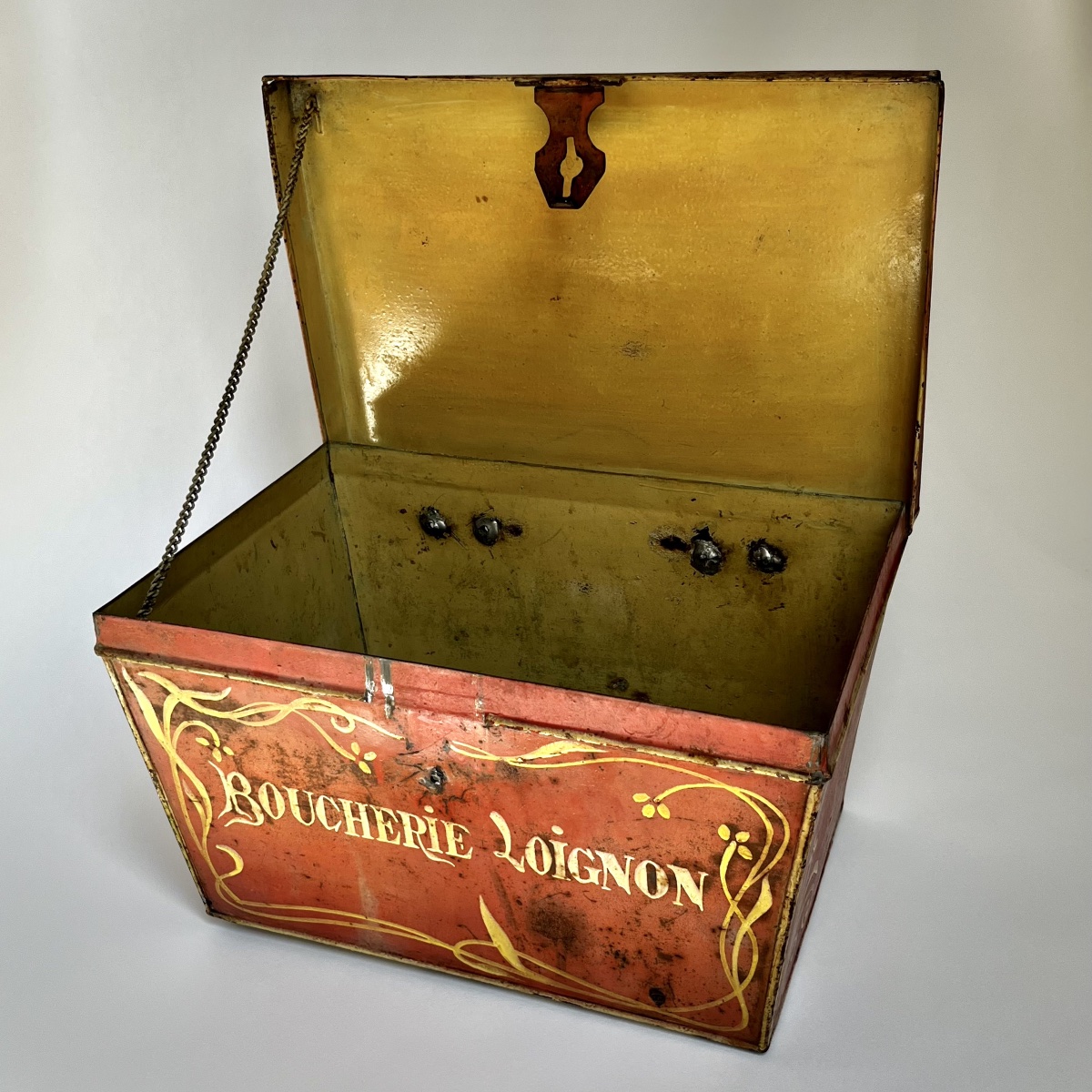 Rare caisse de livraison de boucherie en tôle peinte – « Boucherie Loignon » – vers 1900-photo-2