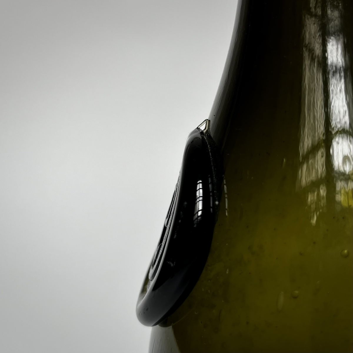 Louis-philippe Cellar - Hand-blown Glass Bottle With Lpo Seal - 19th-century Royalty-photo-3