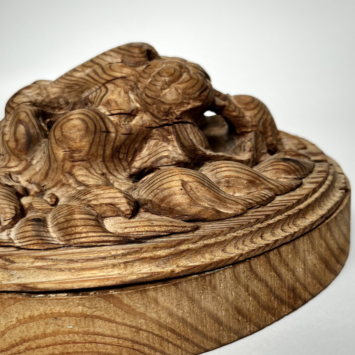 Lion's Muzzle, Carved Pine Mascaron, Late 19th–early 20th Century; Folk Art, Carved Wood, 19th–20th Centuries-photo-3
