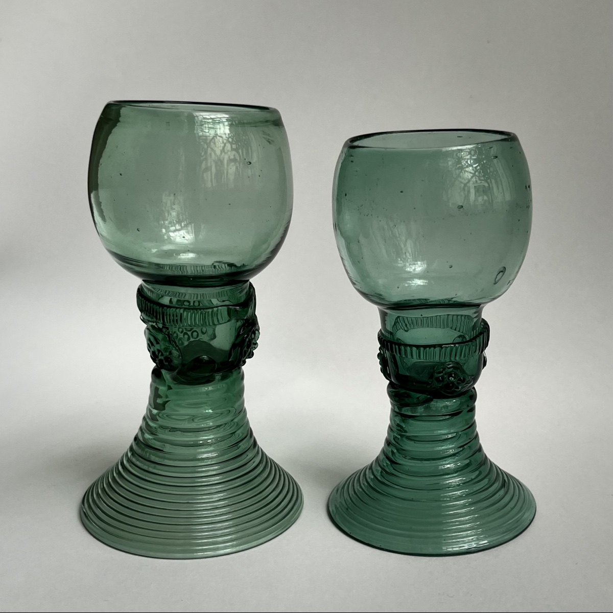 Two Römer Wine Glasses From Germany Or The Netherlands, 18th-century Blown Glass-photo-6