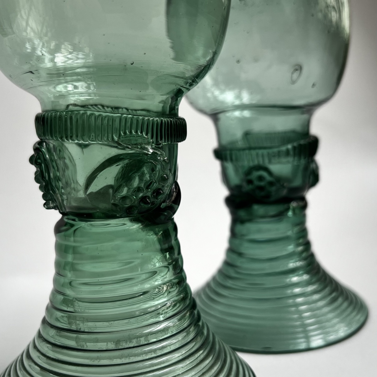 Two Römer Wine Glasses From Germany Or The Netherlands, 18th-century Blown Glass-photo-8