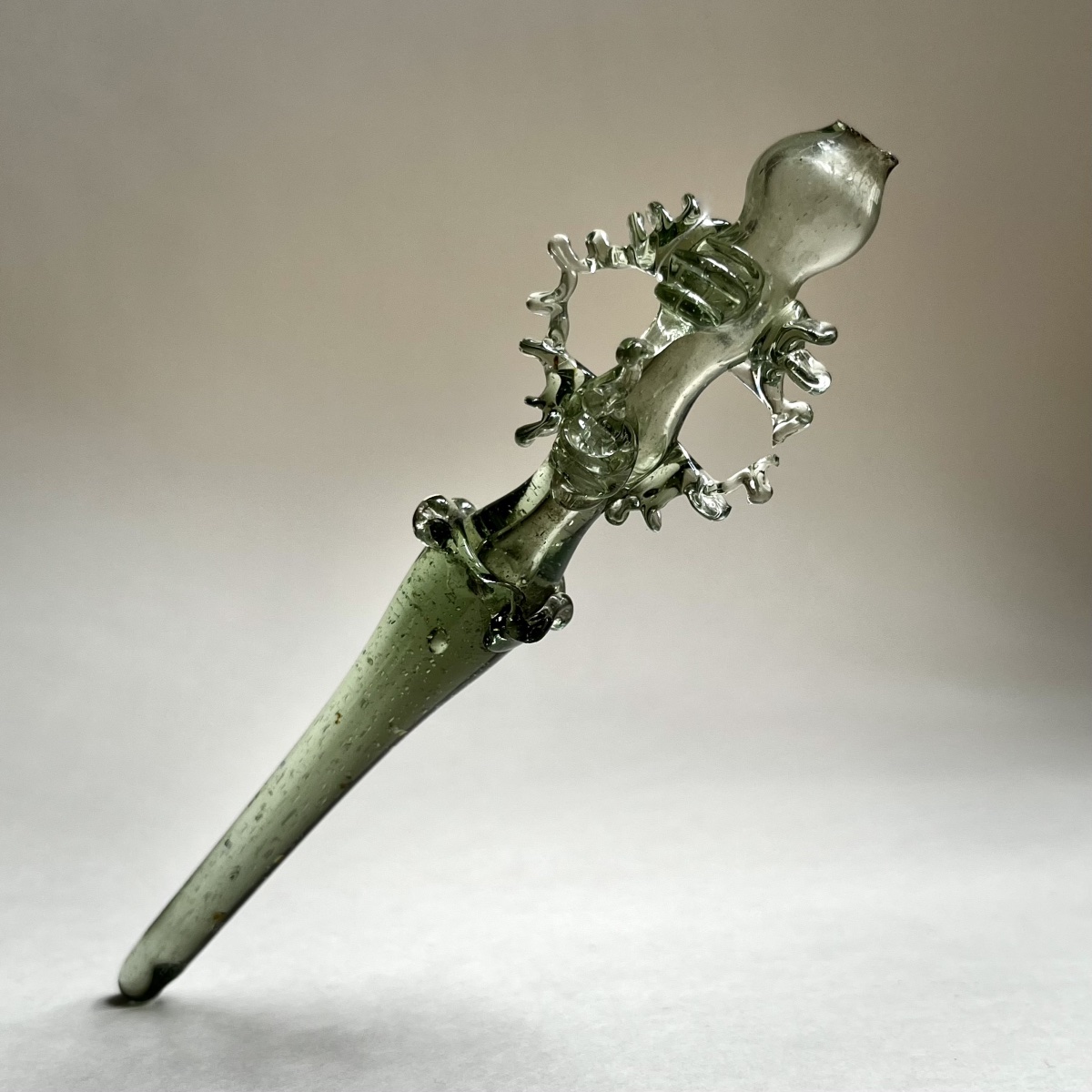 Green Glass Bridal Spindle - Southern France, 18th Century - 18th-century Folk Art-photo-2