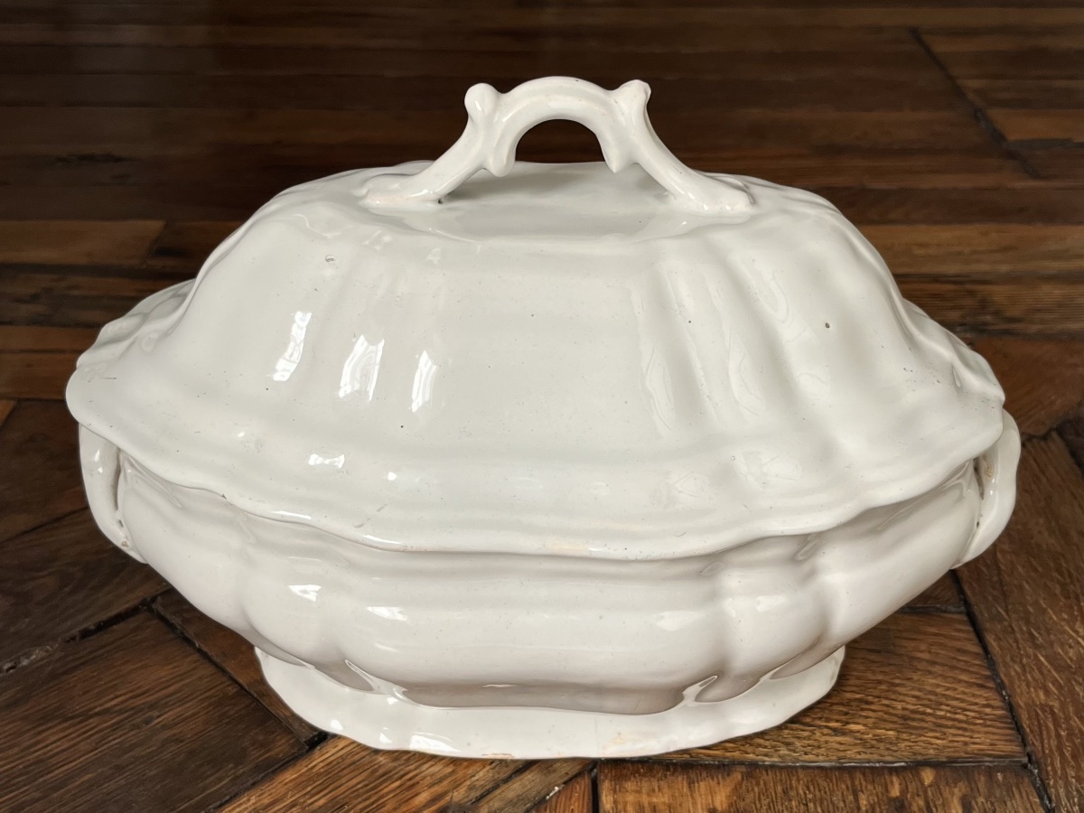 White Earthenware Soup Tureen From Moustiers Or The South Of France, 18th Century-photo-2