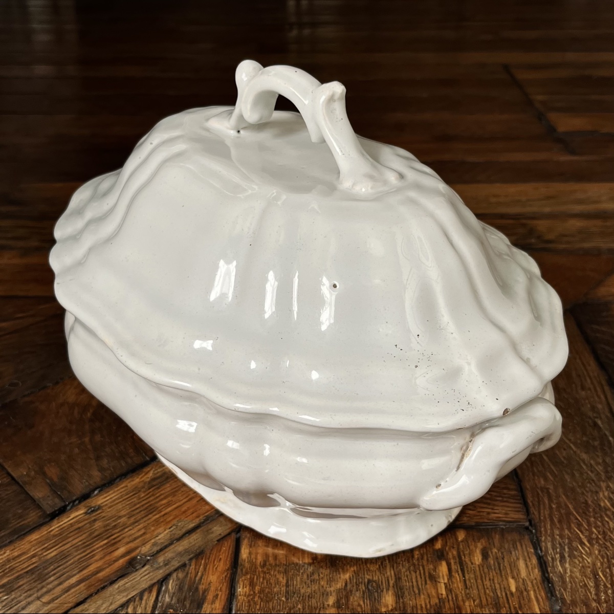 White Earthenware Soup Tureen From Moustiers Or The South Of France, 18th Century