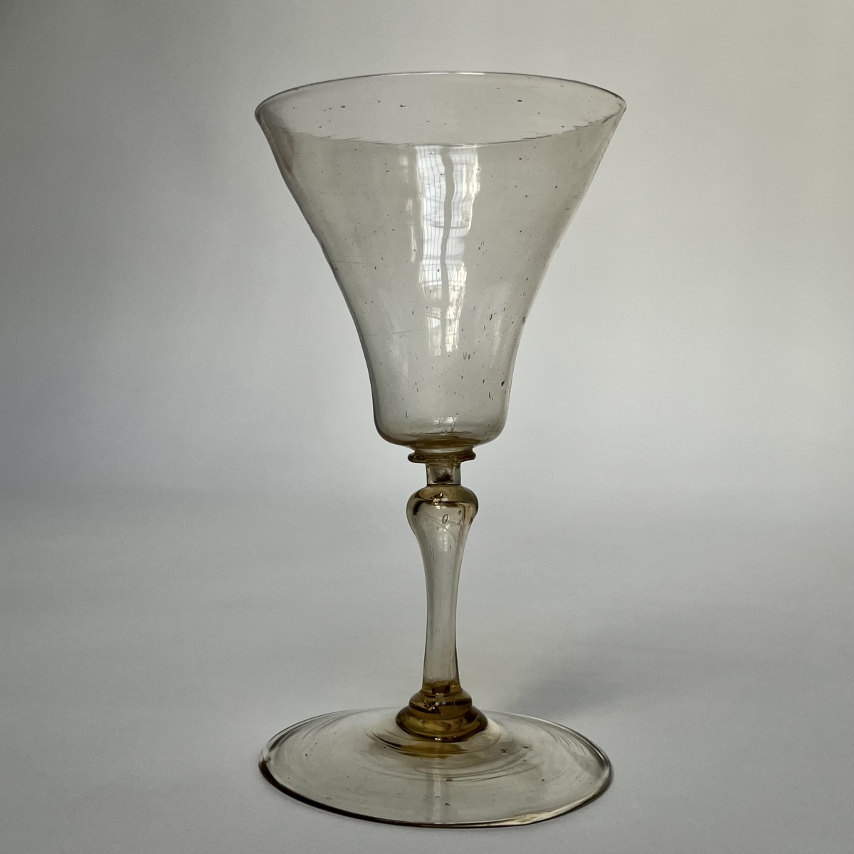 Large Bell-shaped Glass, Late 17th–early 18th Century  - Blown Glass, 17th–18th Centuries-photo-4