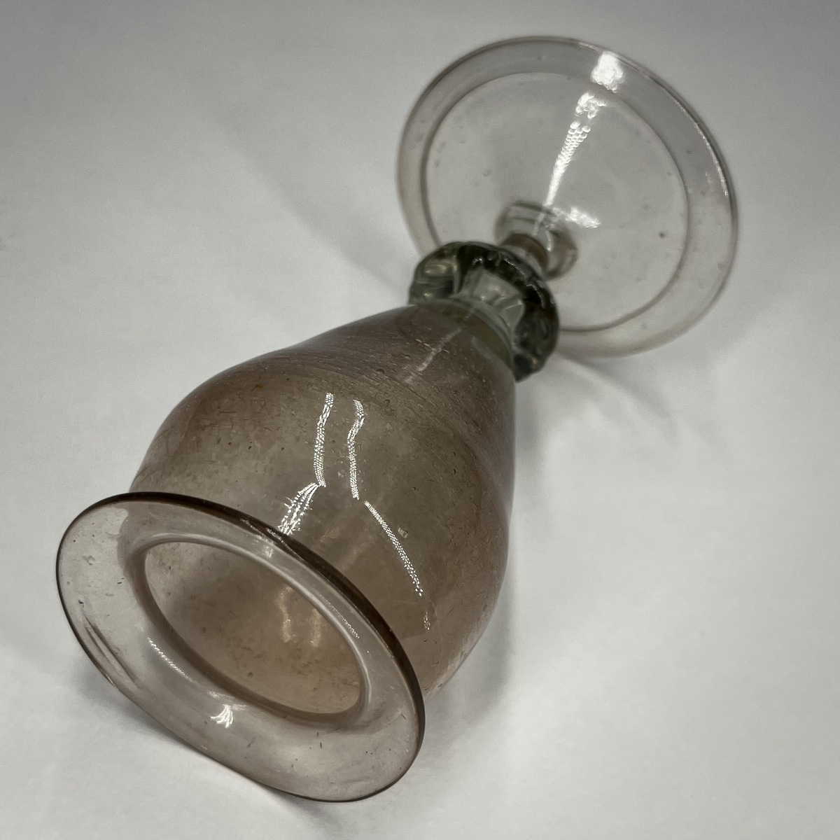 Pilulier en verre soufflé du XVIIIe siècle - Manufacture de la Margeride ? pharmacie 18e-photo-2