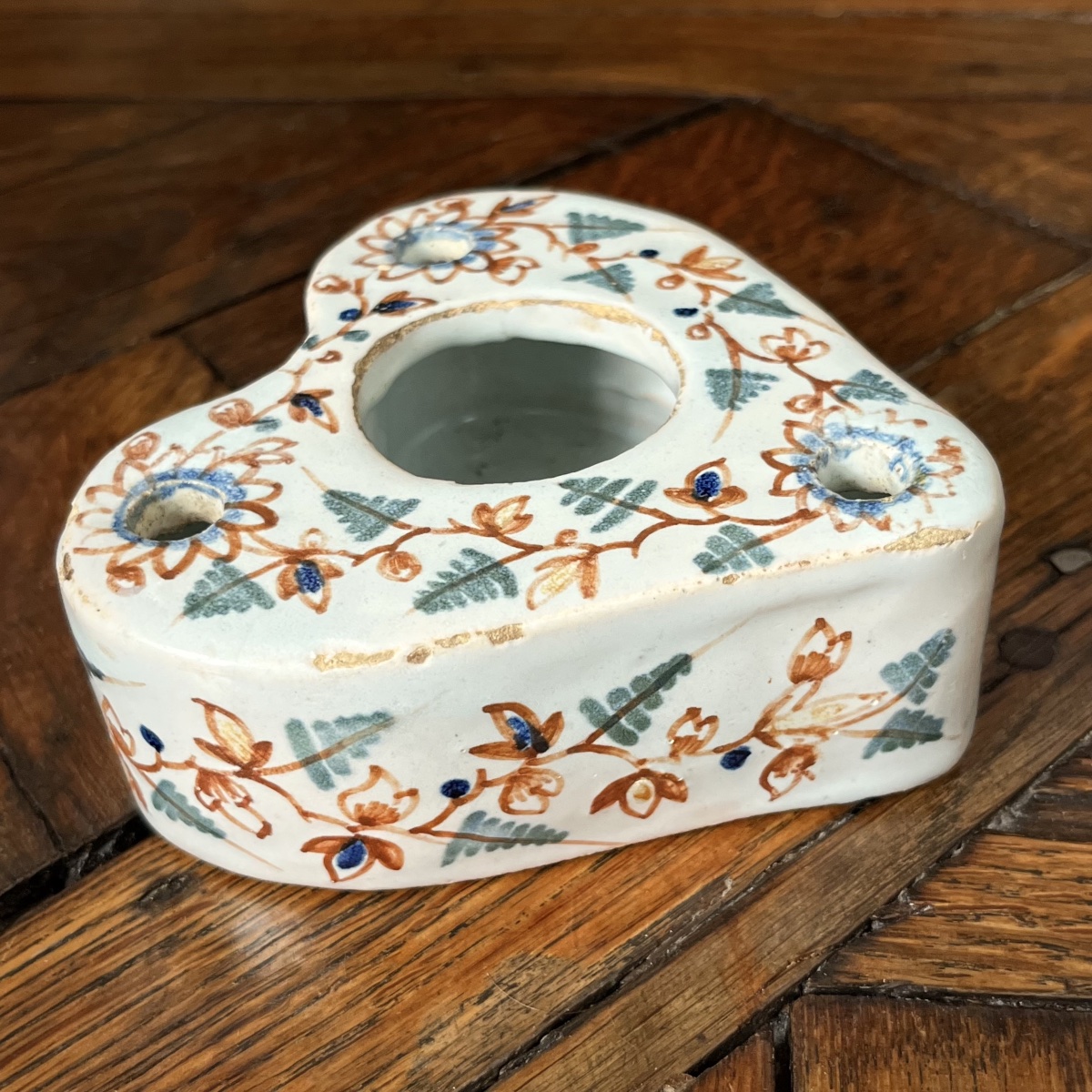 Polychrome Earthenware Heart-shaped Inkwell, Late 18th–early 19th Century -photo-4