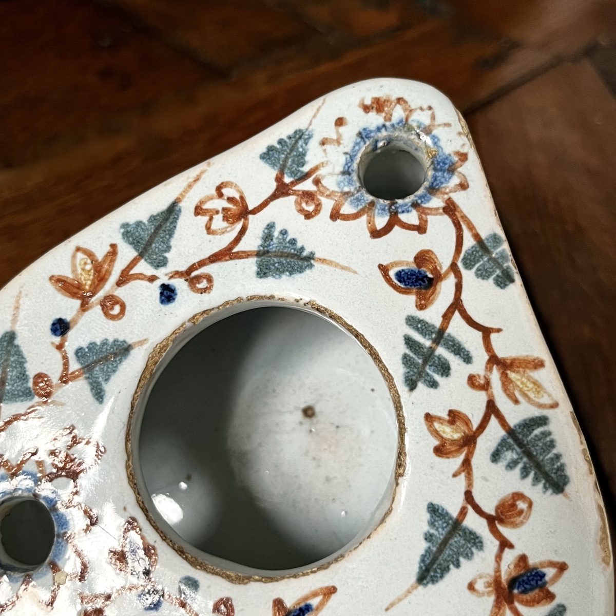Polychrome Earthenware Heart-shaped Inkwell, Late 18th–early 19th Century -photo-1