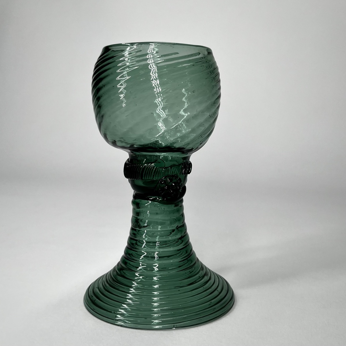 Verre à vin Römer d'Allemagne ou des Pays-bas, XVIIIe siècle verre soufflé 18e-photo-2