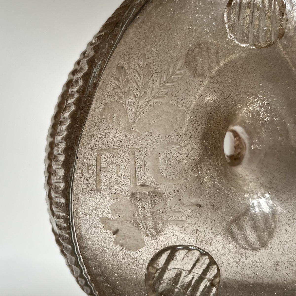 La Margeride - Blown-glass Ring-shaped Flask With Engraved Decoration, 18th-century Folk Art-photo-2