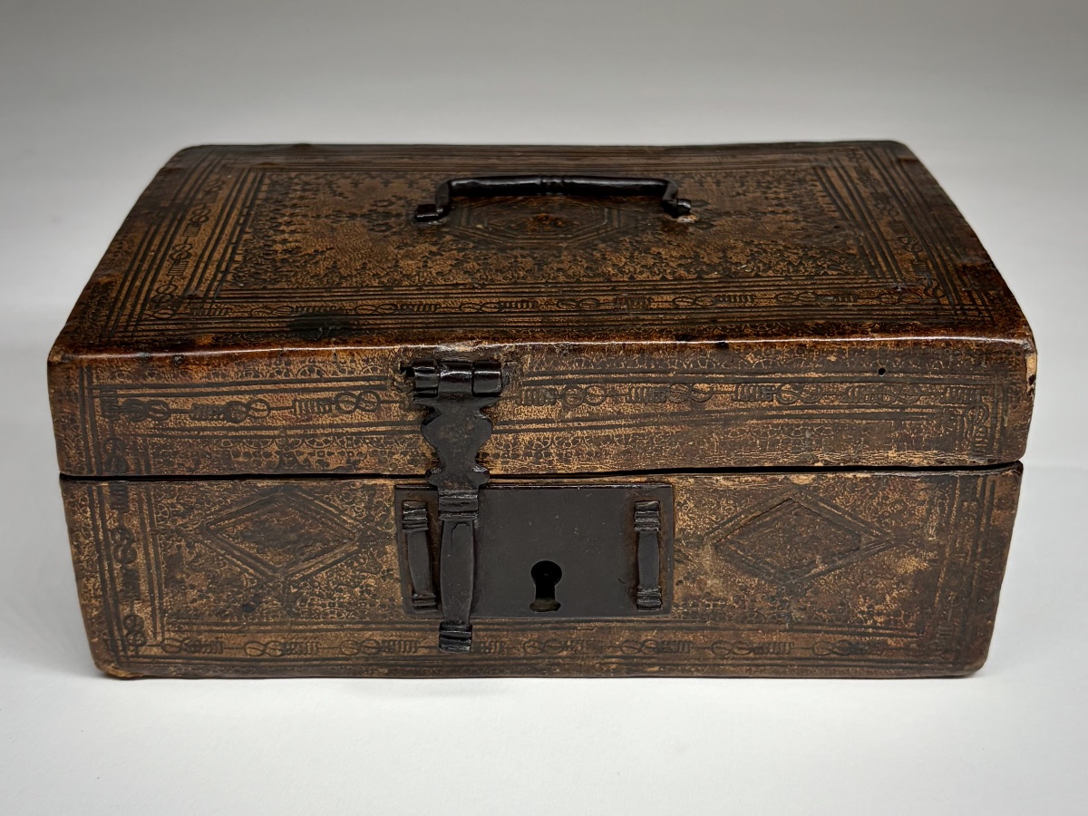 Louis XIV-era Embossed Leather Messenger's Case—late 17th To Early 18th Century -photo-3